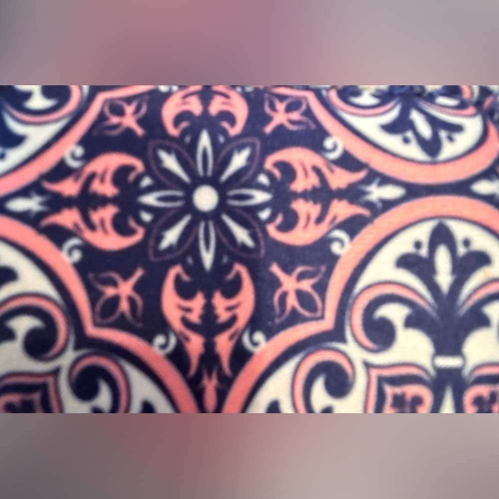 Simply Southern | Damask, key FOB, sanitizer, key chain. - Picture 7 of 8